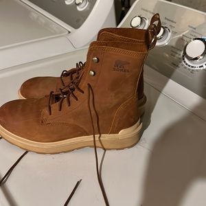 Sorel boots. Never been worn. Size 8 women’s.